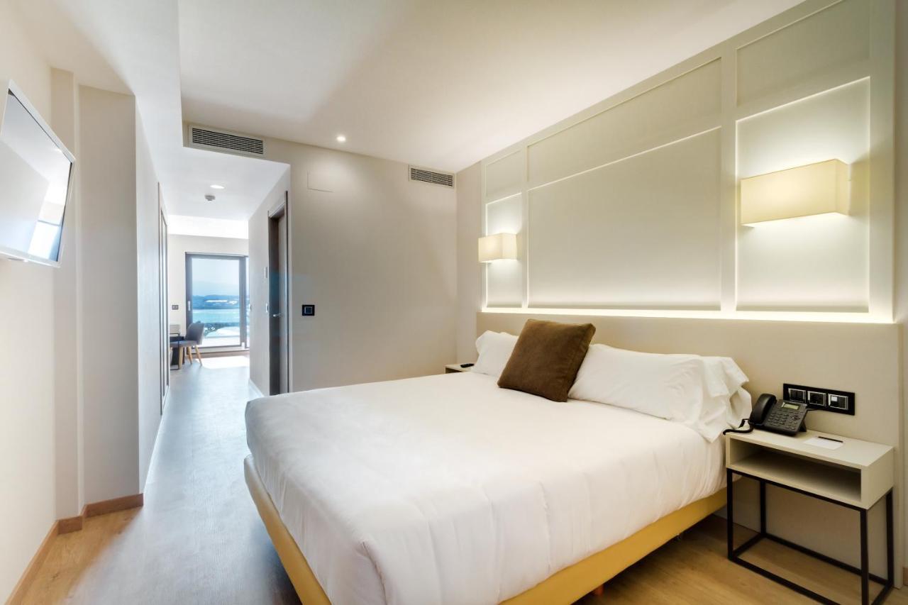 Oca Playa De Foz Hotel & Spa Bagian luar foto